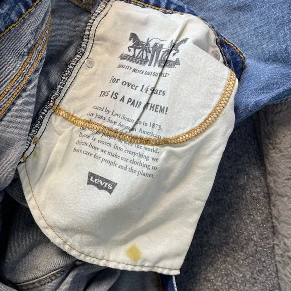 Levis 505 Regular Fit Straight Leg Jeans Mens 38x32 Medium Wash Blue Denim - Picture 5 of 7